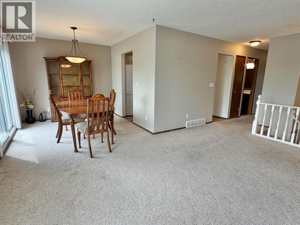 1387 Berkley Drive NW - 4