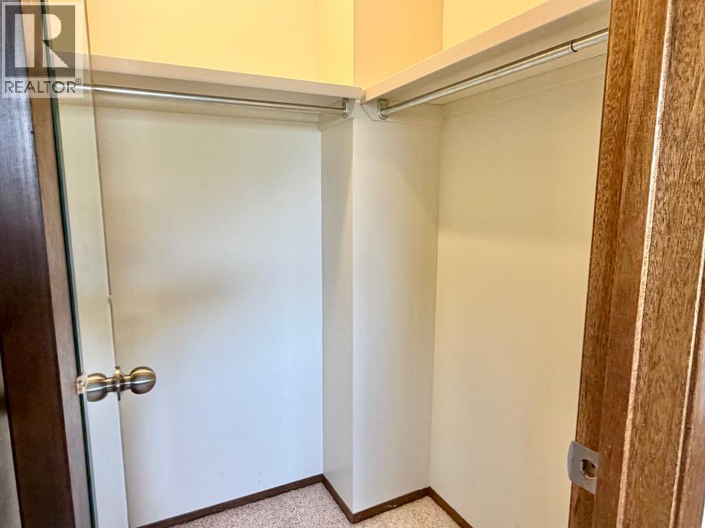 1387 Berkley Drive NW - 20