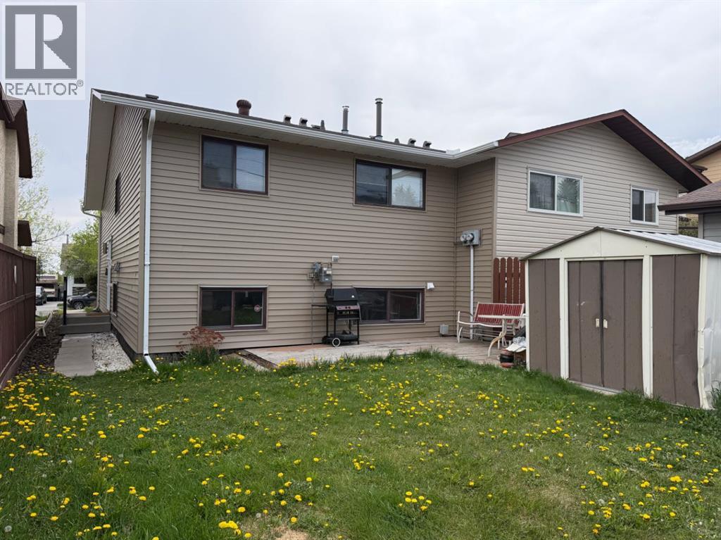 1387 Berkley Drive NW - 35