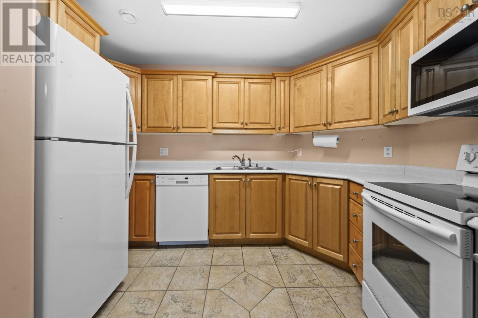Property 28 of 47 of 413 52 Whitehall Crescent