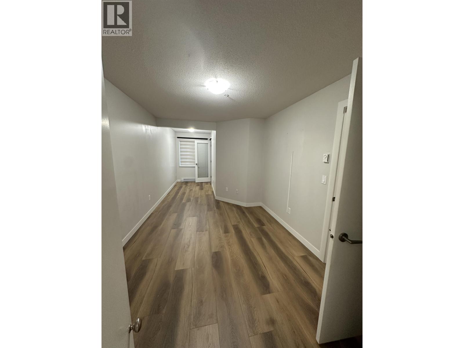 House in Richmond - Image 19