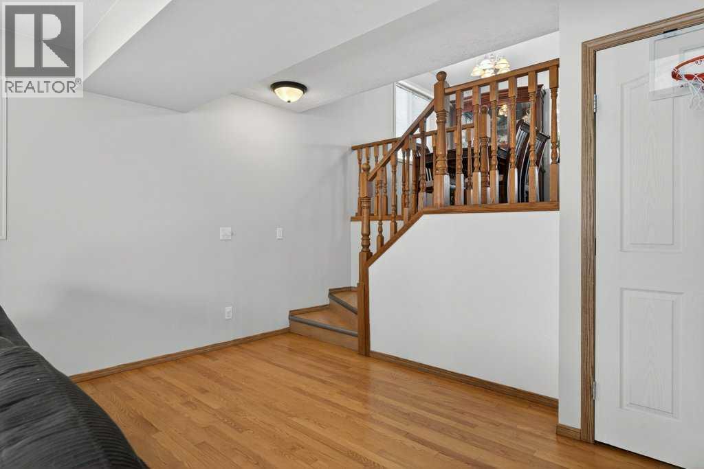 173 Martin Crossing Crescent NE - 32