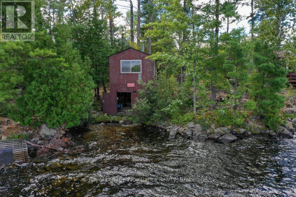 258 SKOOTAMATTA LAKE - 35