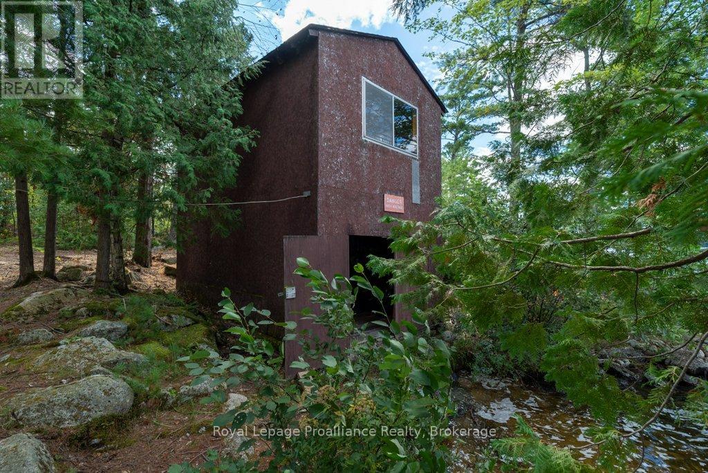 258 SKOOTAMATTA LAKE - 36