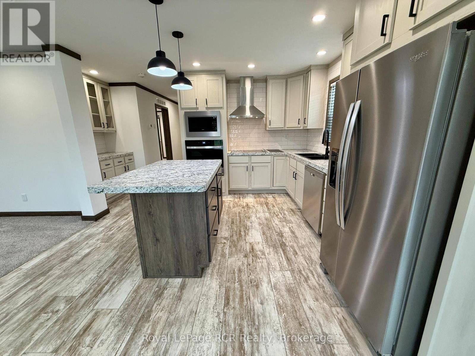 210 SPRUCE DRIVE - 15