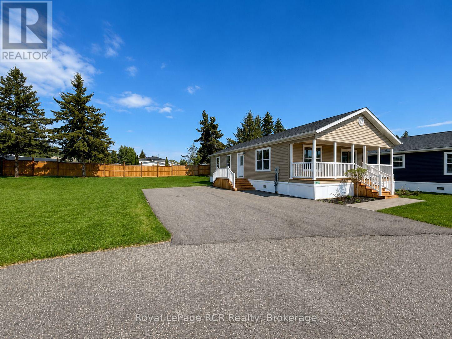 210 SPRUCE DRIVE - 6