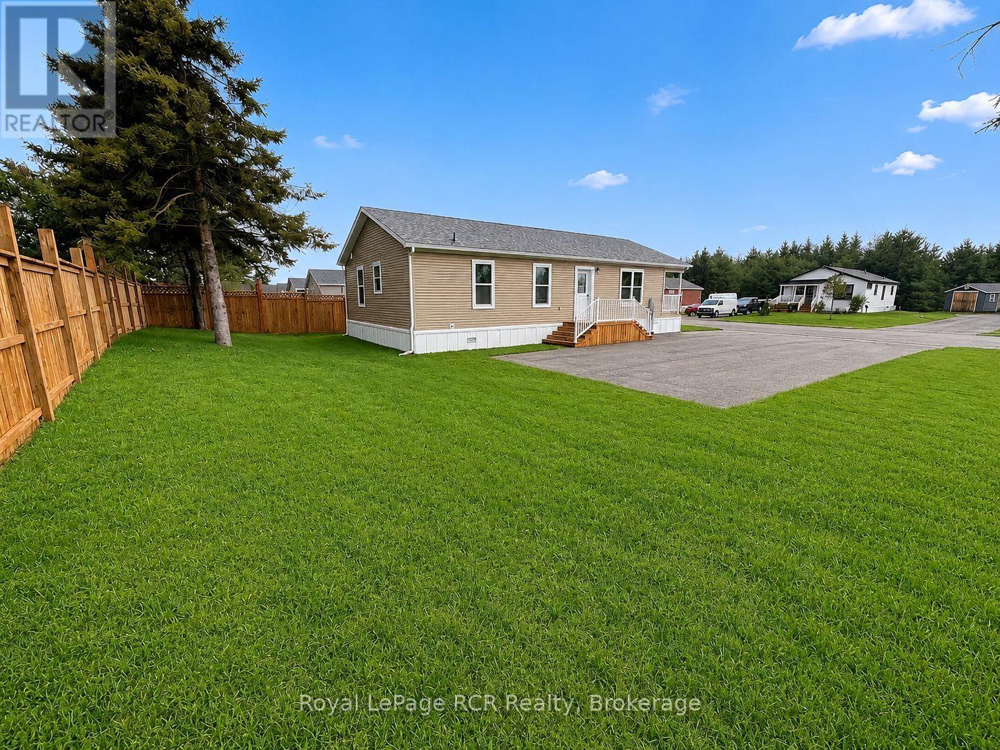 210 SPRUCE DRIVE - 31