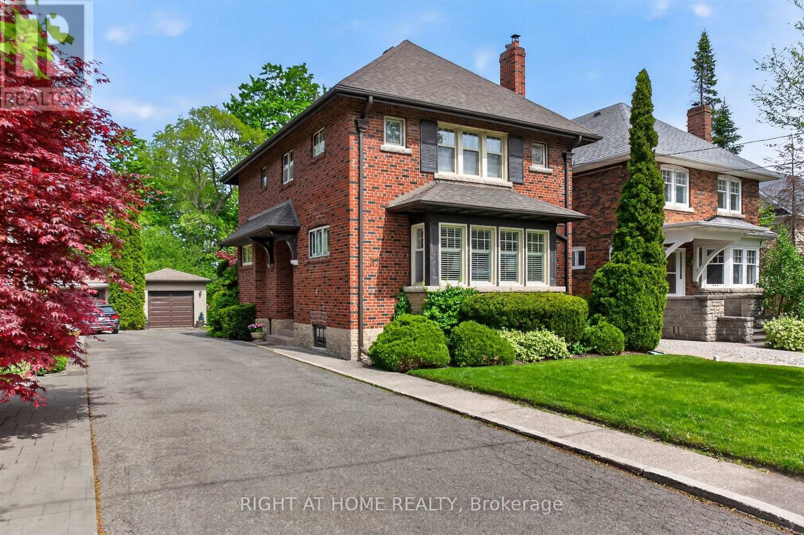 Listing photo of 37 HEATHER STREET