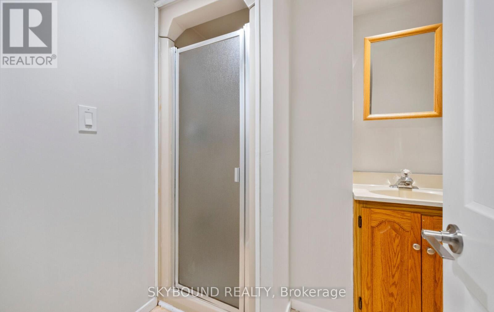 21 PINELLAS DRIVE - 25