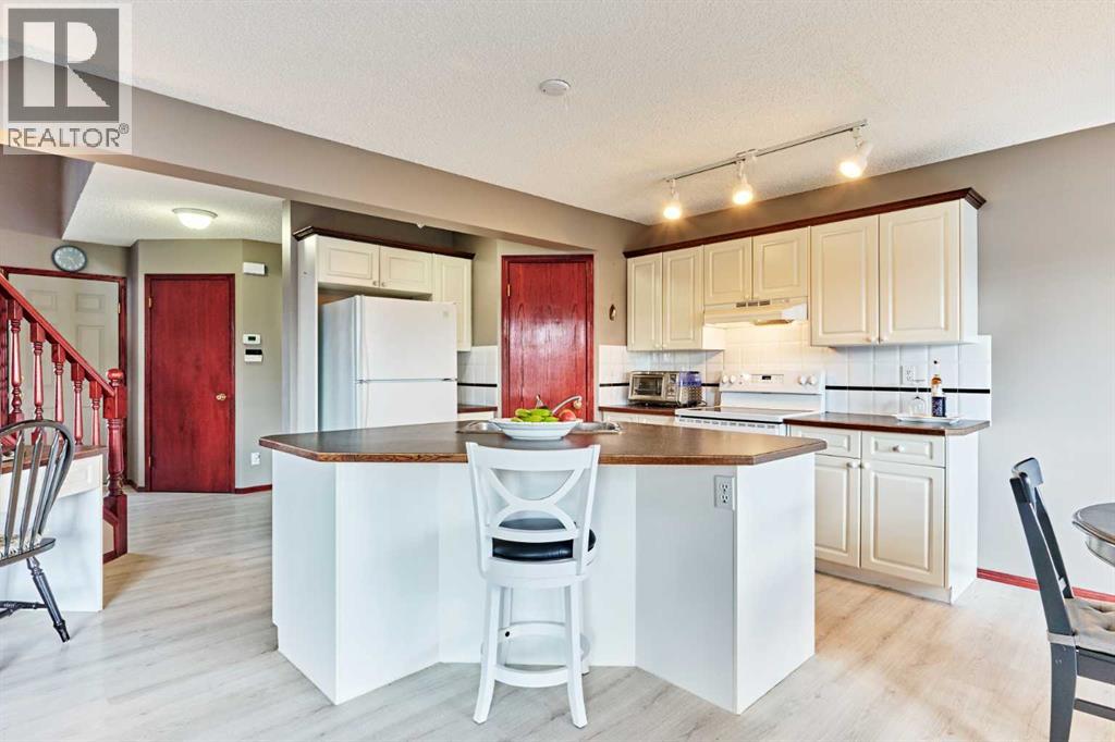 132 Somercrest Close SW - 11