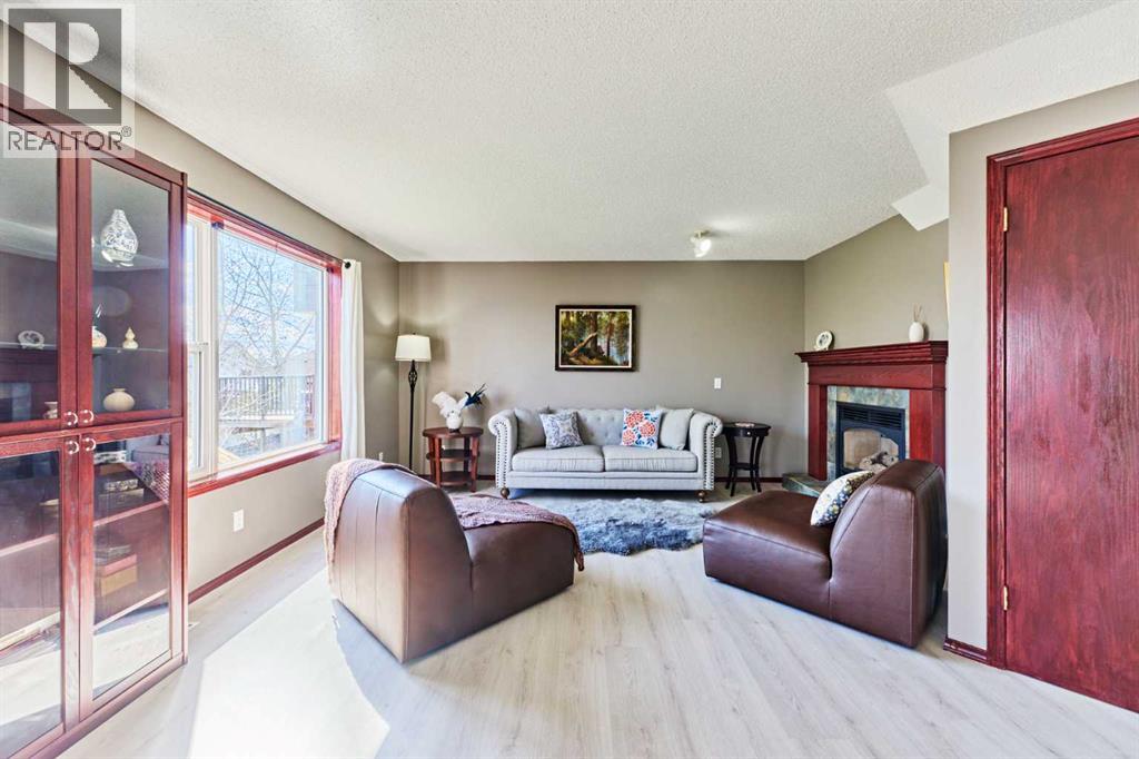 132 Somercrest Close SW - 21