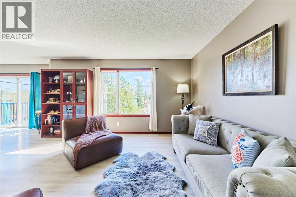 132 Somercrest Close SW - 23