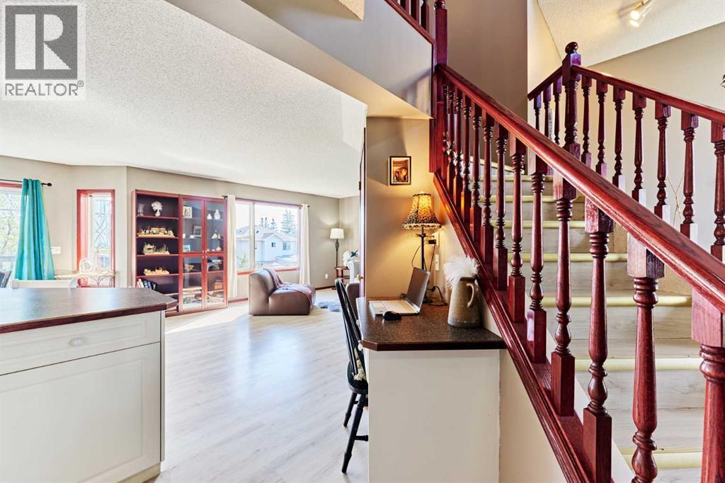 132 Somercrest Close SW - 27
