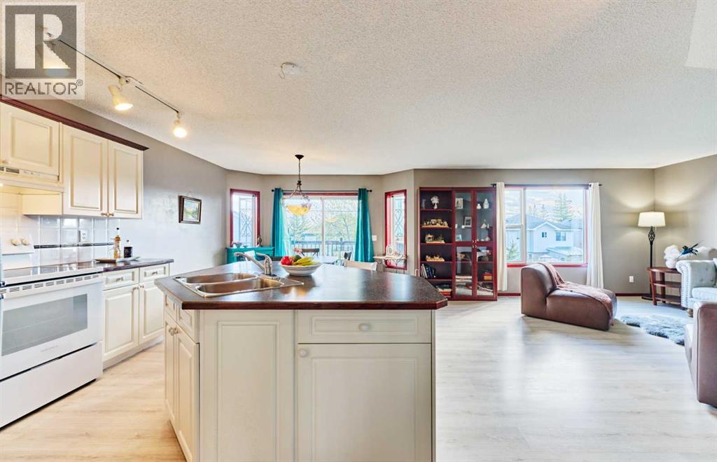 132 Somercrest Close SW - 9