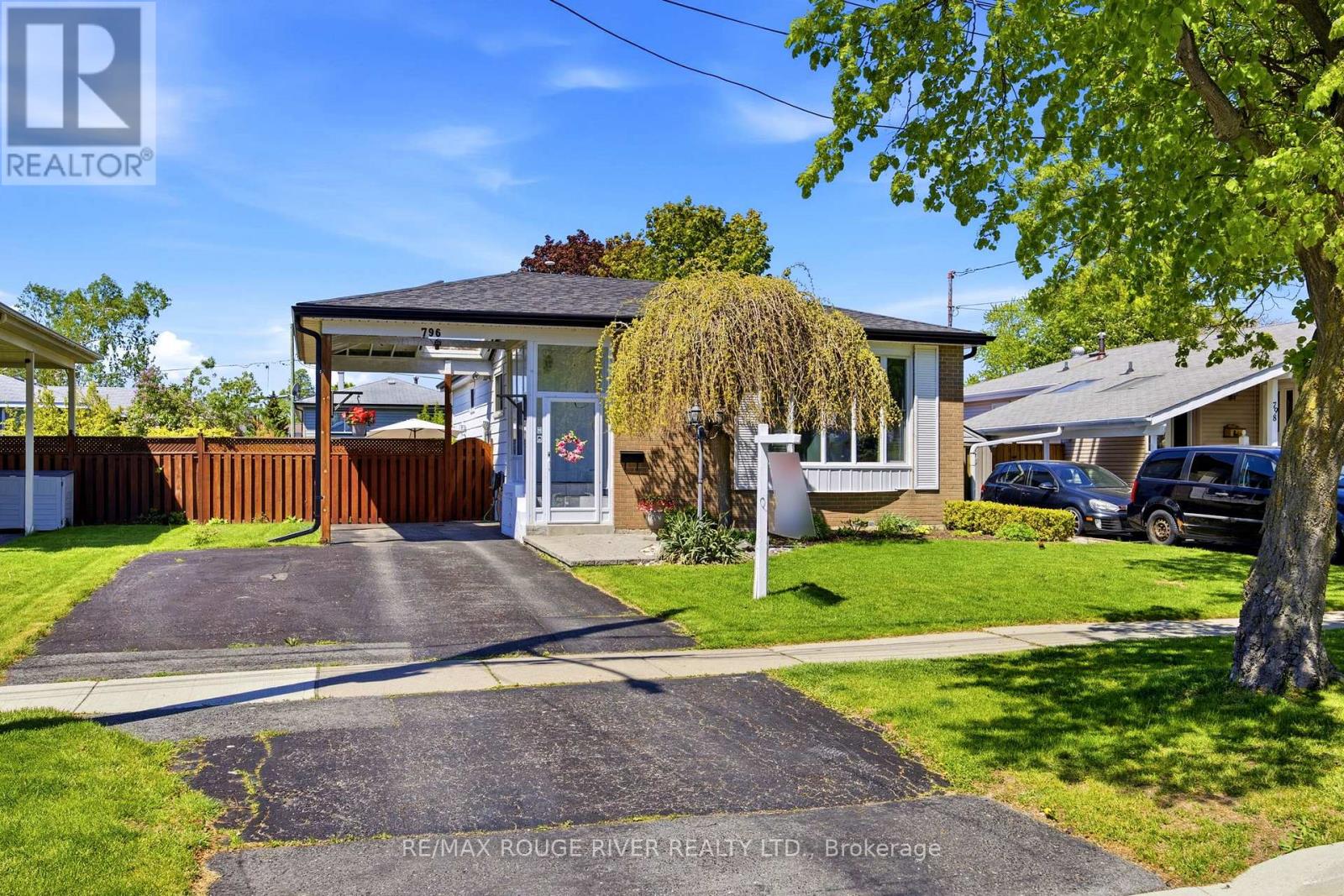796 BATORY AVENUE - 1