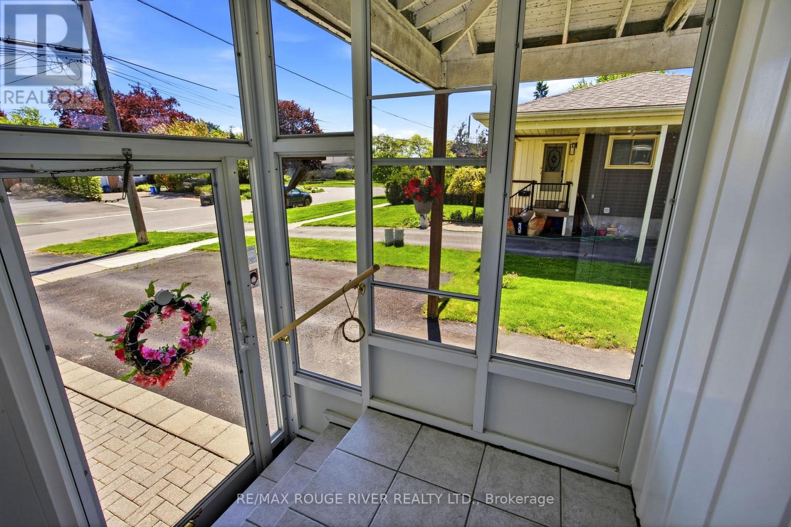 796 BATORY AVENUE - 4