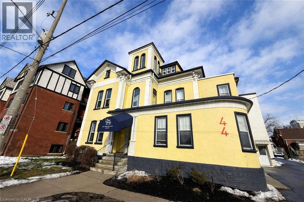 44 WEBER Street W