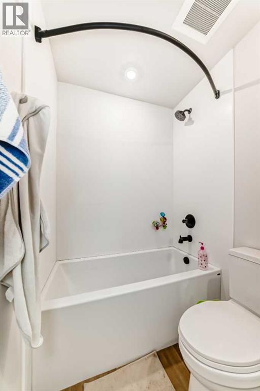 #310 1107 Gladstone Road NW - 39