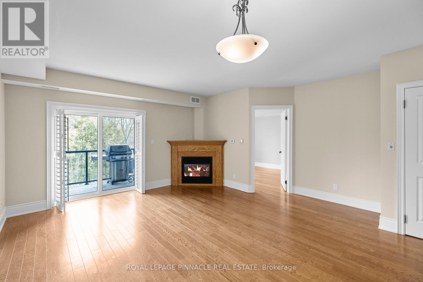 #404 391 JAMES STREET W - 8