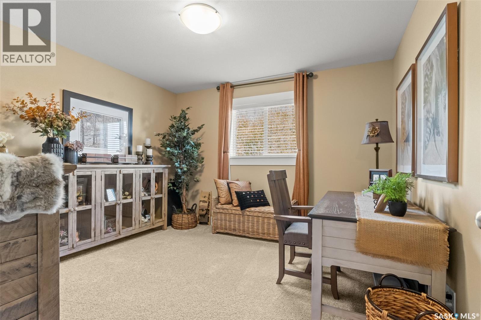 #1 700 Central STREET W - 21