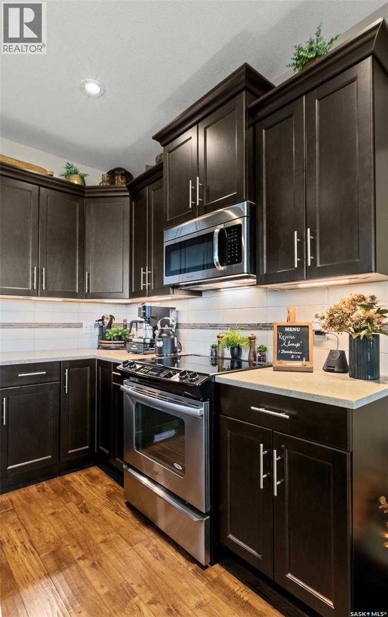 #1 700 Central STREET W - 8