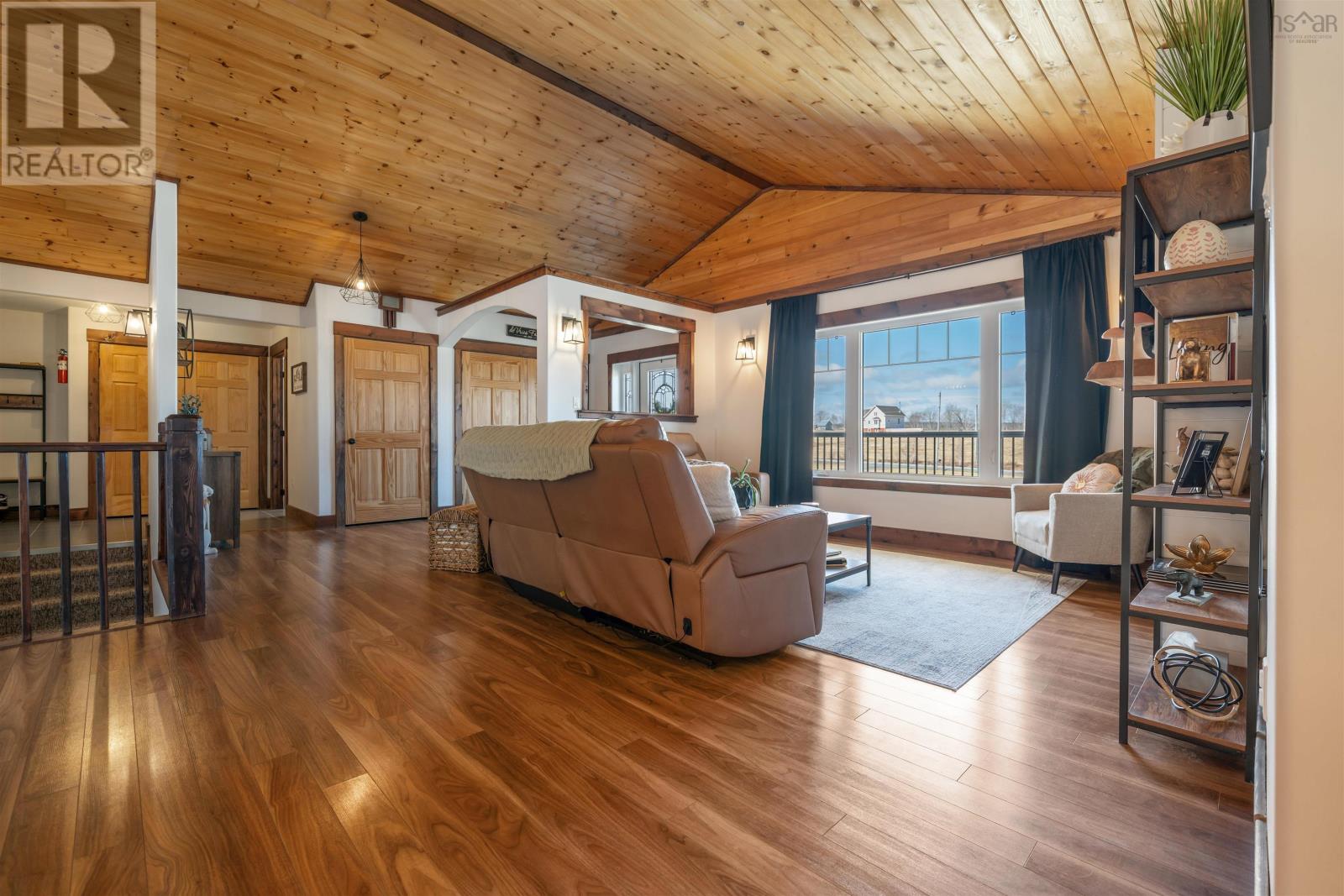 4288 Gairloch Road - 13