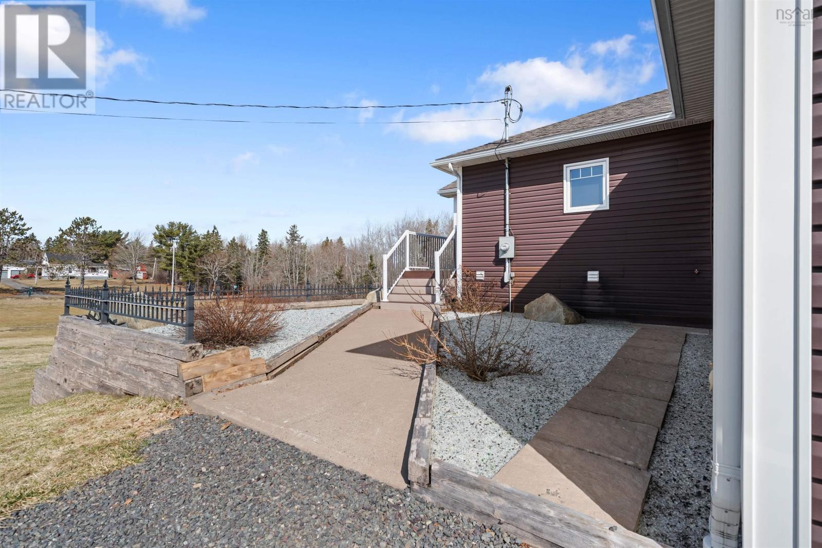 4288 Gairloch Road - 4