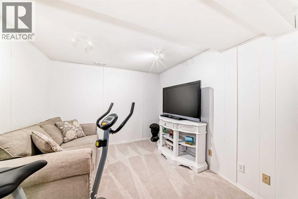 #109 388 Sandarac Drive NW - 25