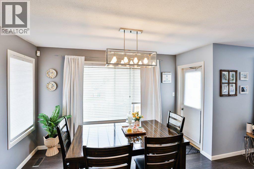 573 Squamish Lane W - 11