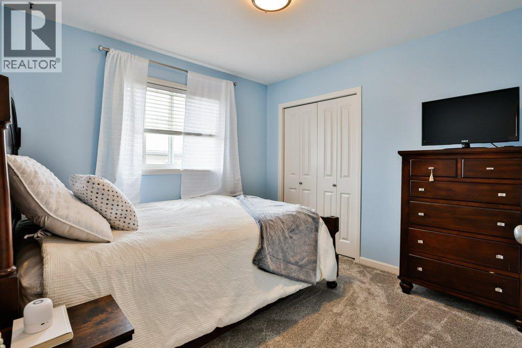 573 Squamish Lane W - 25