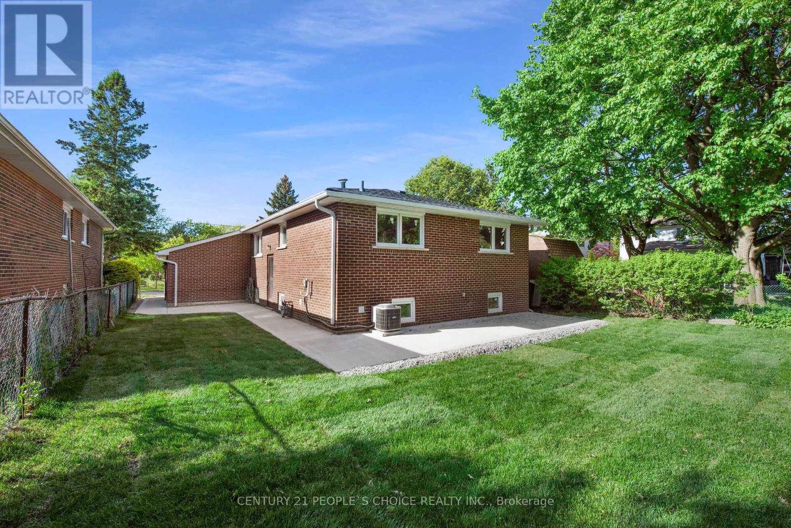 61 MARCELLA STREET - 38