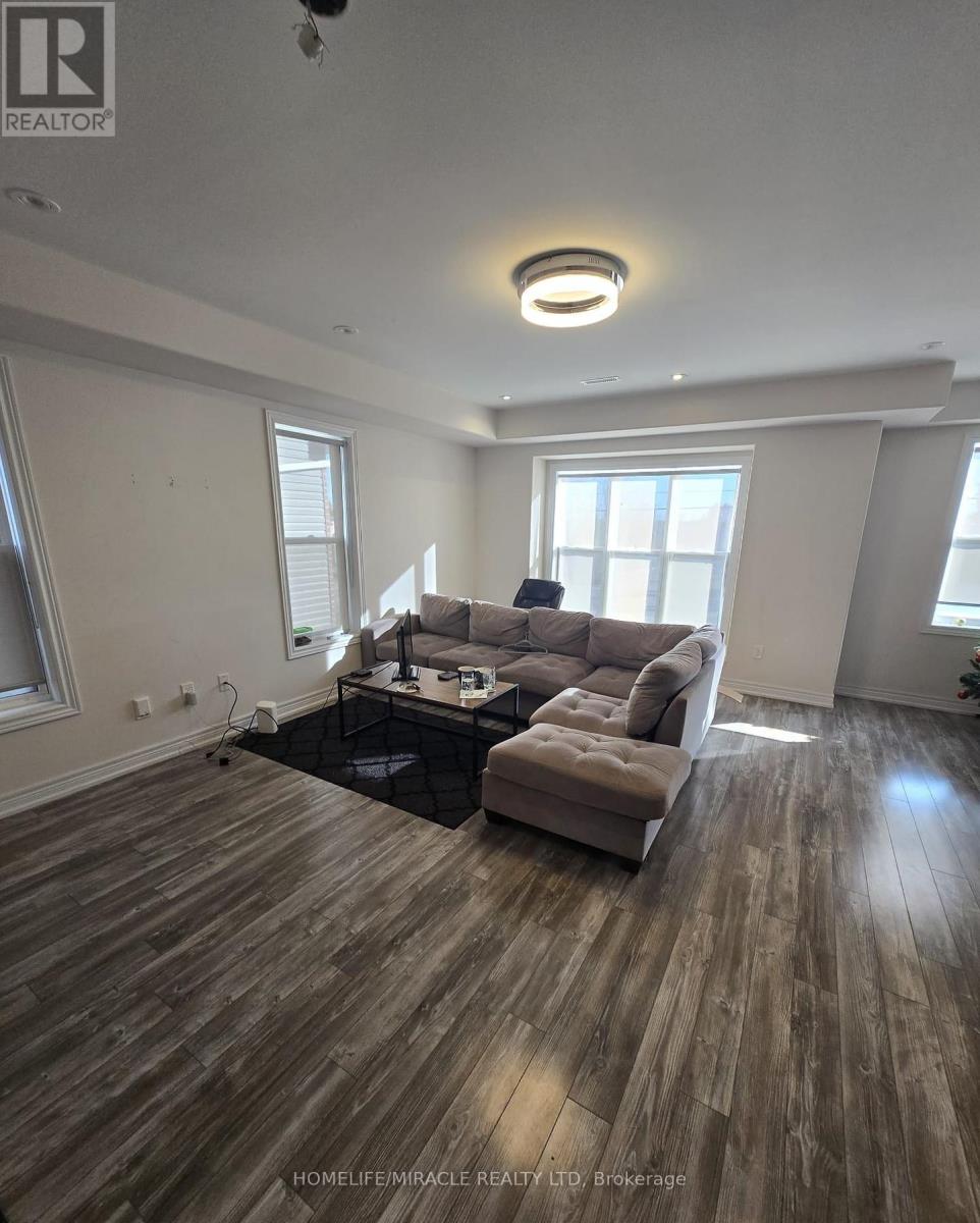 #27 1 LEGGOTT AVENUE - 13