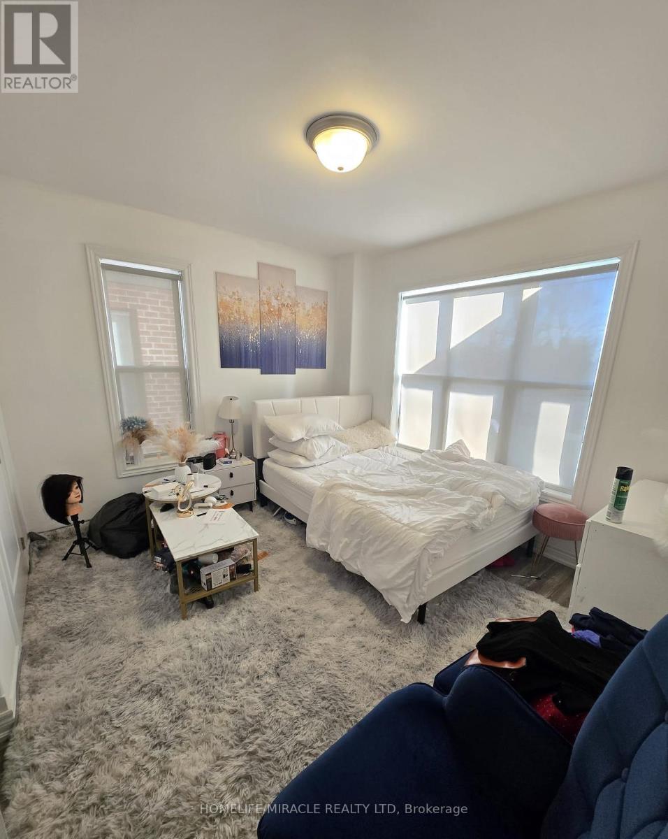 #27 1 LEGGOTT AVENUE - 7