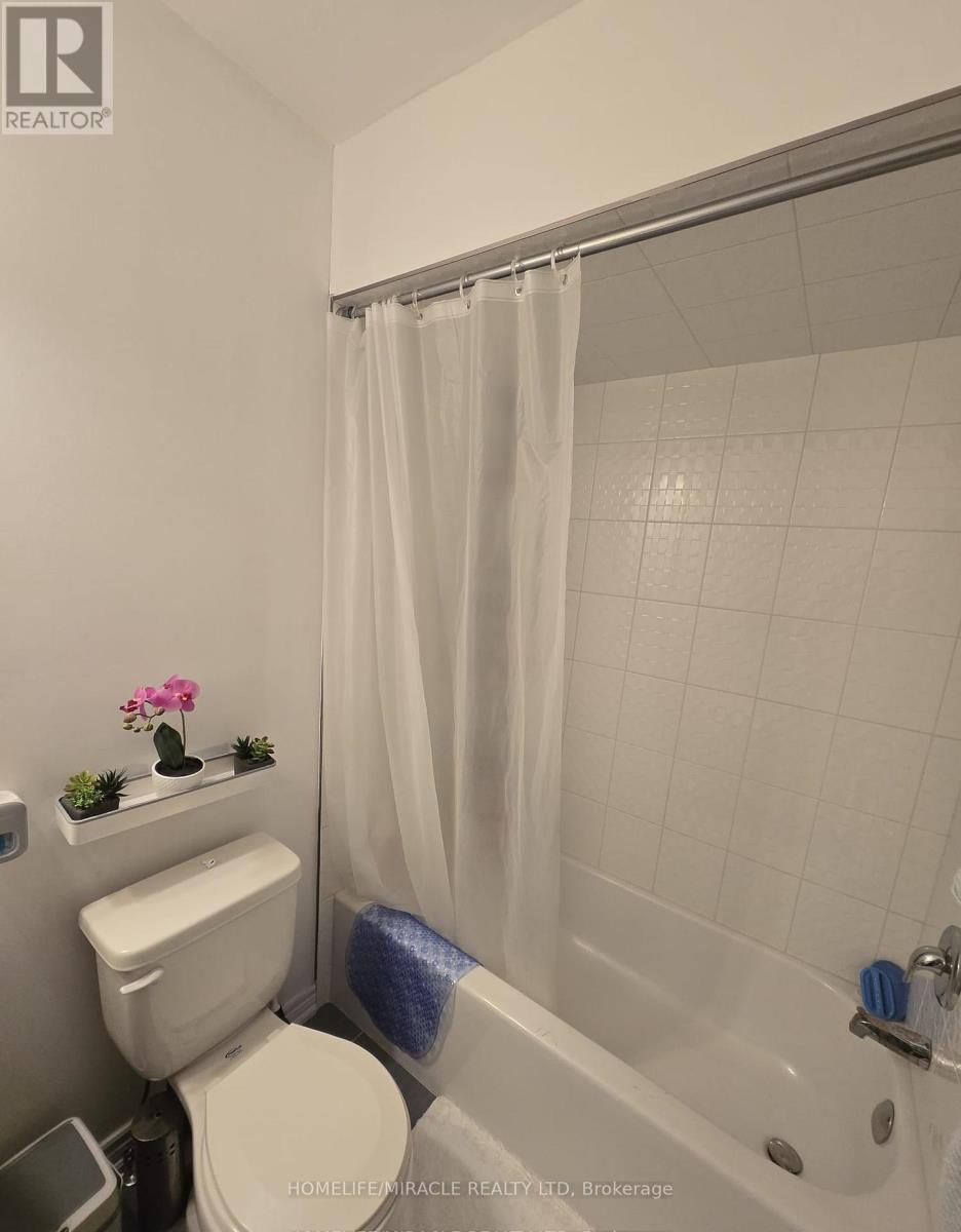 #27 1 LEGGOTT AVENUE - 8