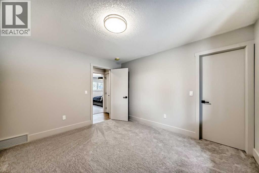 1115 Lake Wapta Road SE - 19