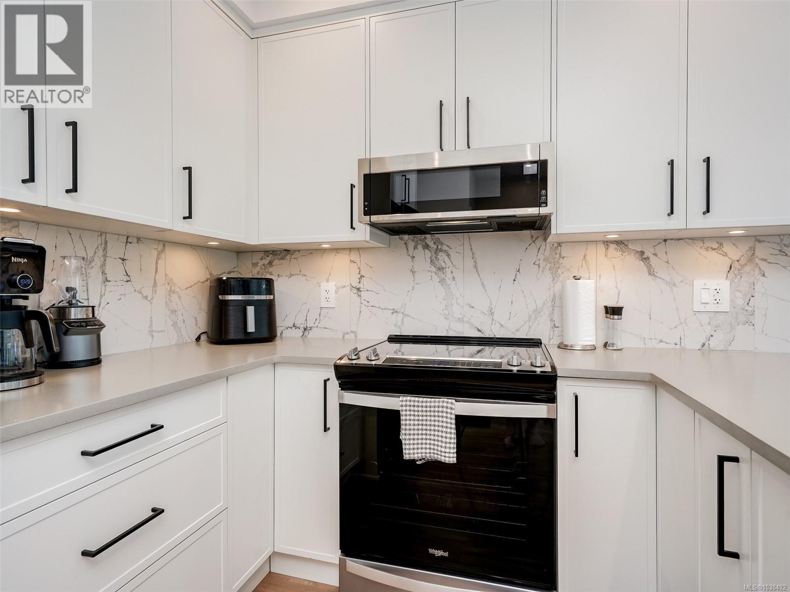 #403 1361 Goldstream Ave - 9