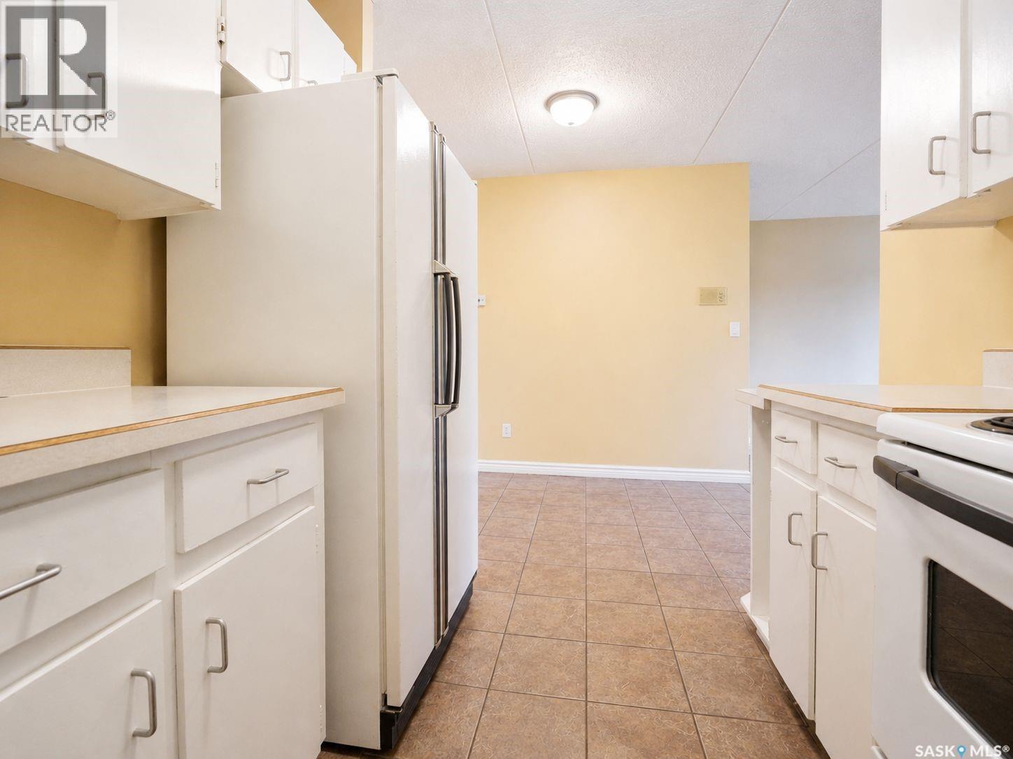 #106 20 Kleisinger CRESCENT - 10