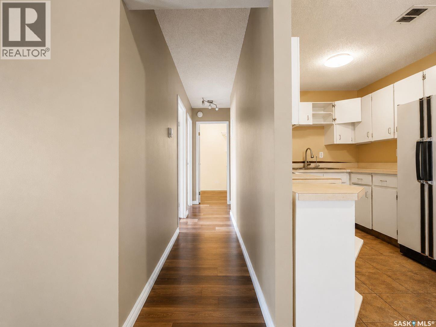 #106 20 Kleisinger CRESCENT - 11