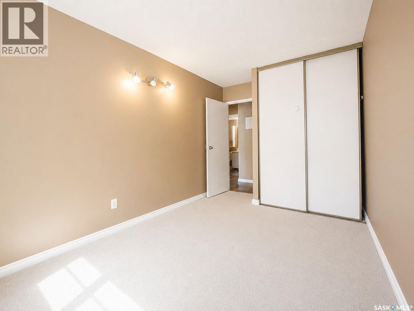 #106 20 Kleisinger CRESCENT - 13
