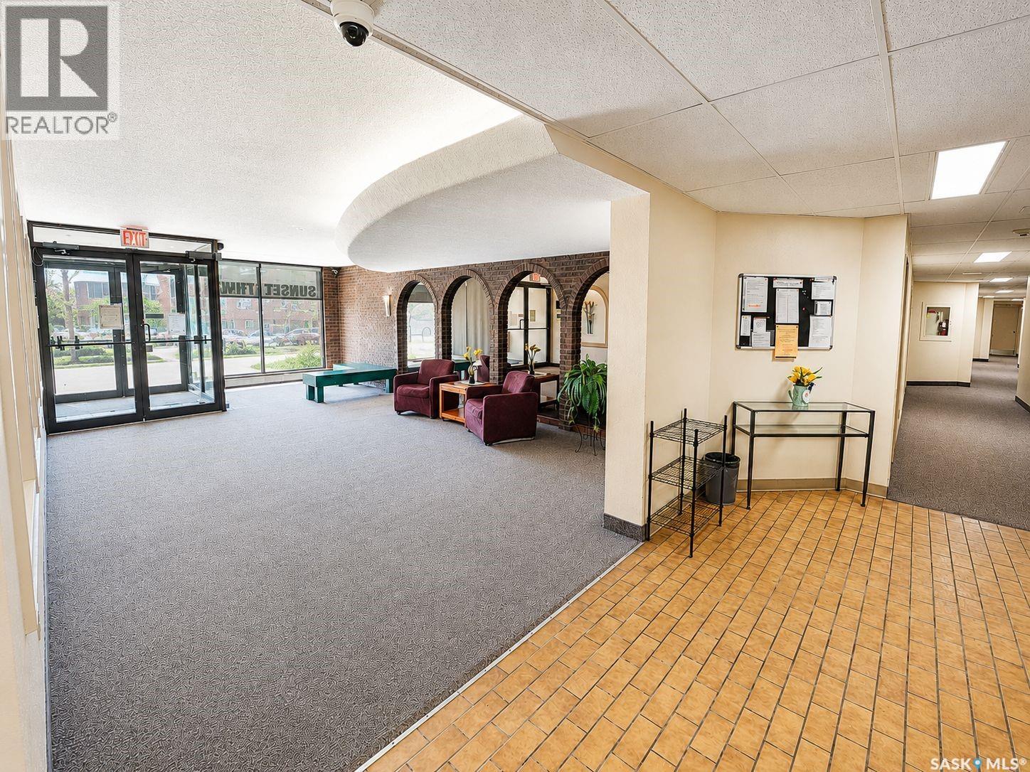 #106 20 Kleisinger CRESCENT - 4