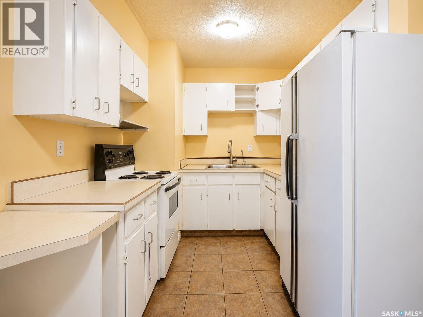 #106 20 Kleisinger CRESCENT - 9