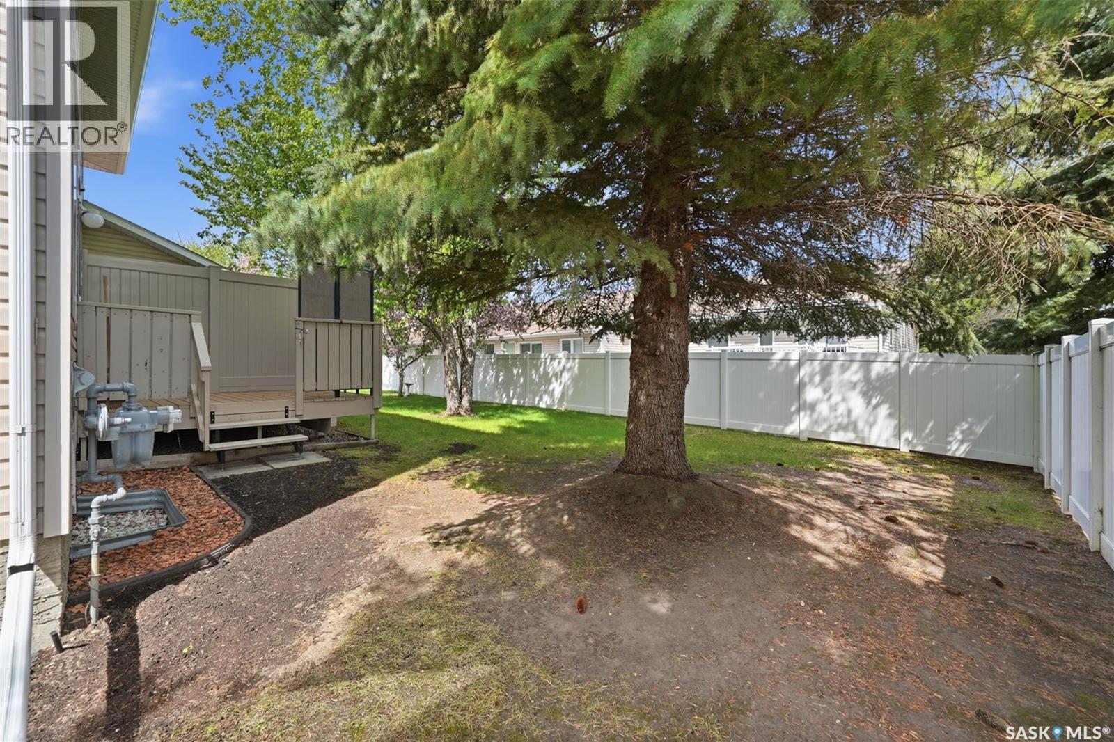#124 212 La Ronge ROAD - 33