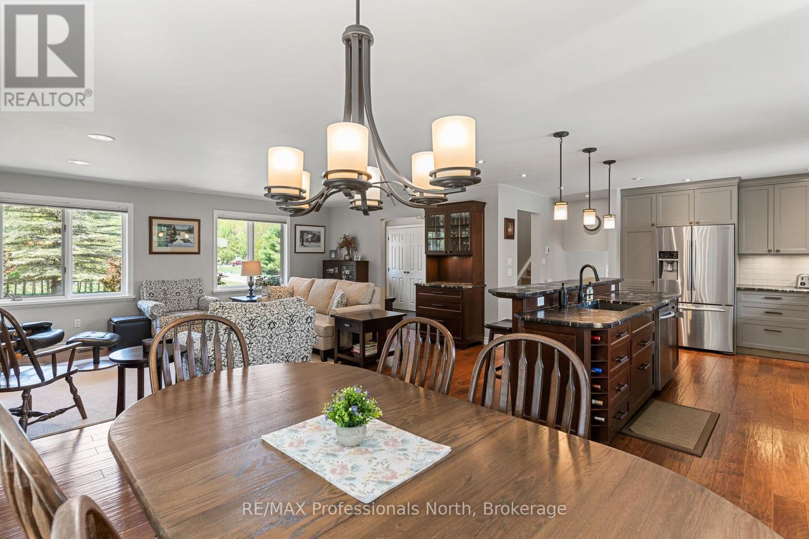 68 HALBIEM CRESCENT - 13
