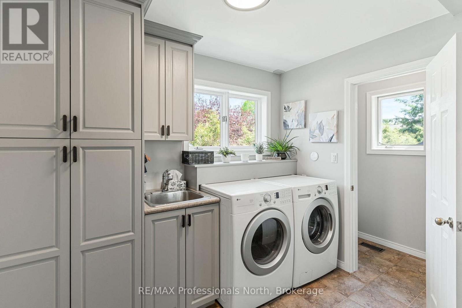 68 HALBIEM CRESCENT - 19