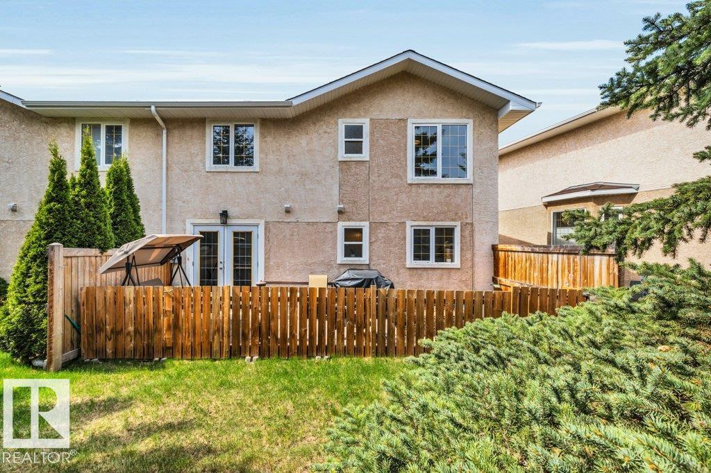 #13 4 FRASER DR - 30