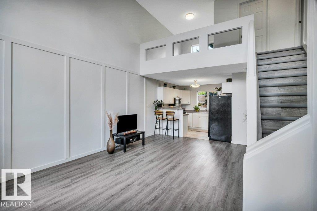 #13 4 FRASER DR - 6
