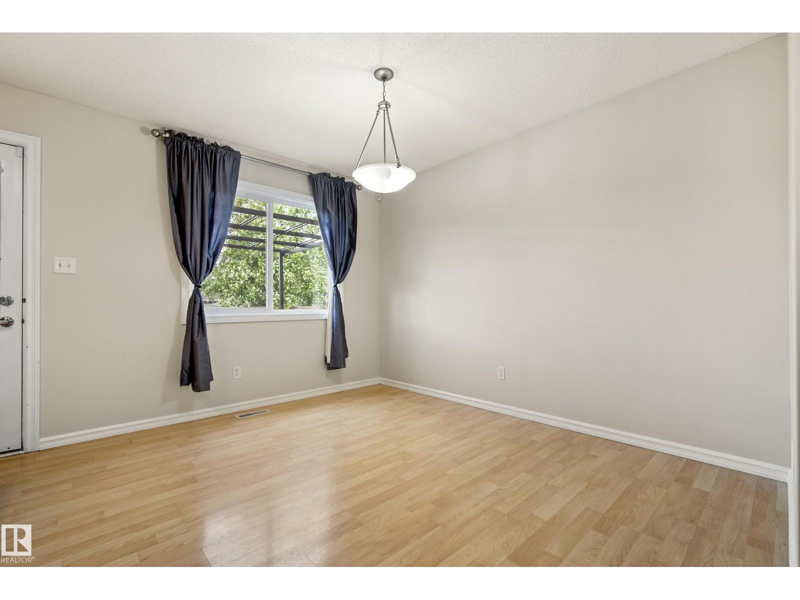 2369 27 AV NW - 11