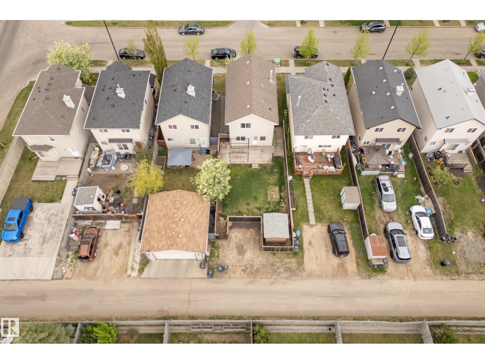 2369 27 AV NW - 29