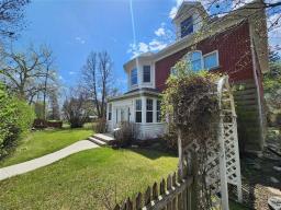 578 Mountain Avenue, Neepawa, MB R0J1H0 Photo 35