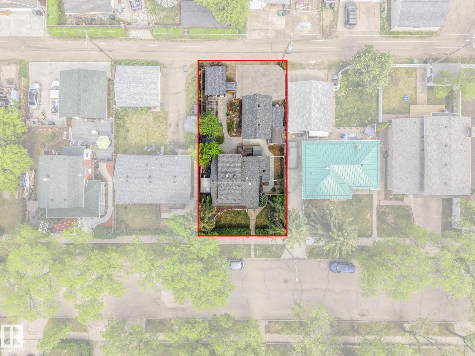 10007 107 ST - 63